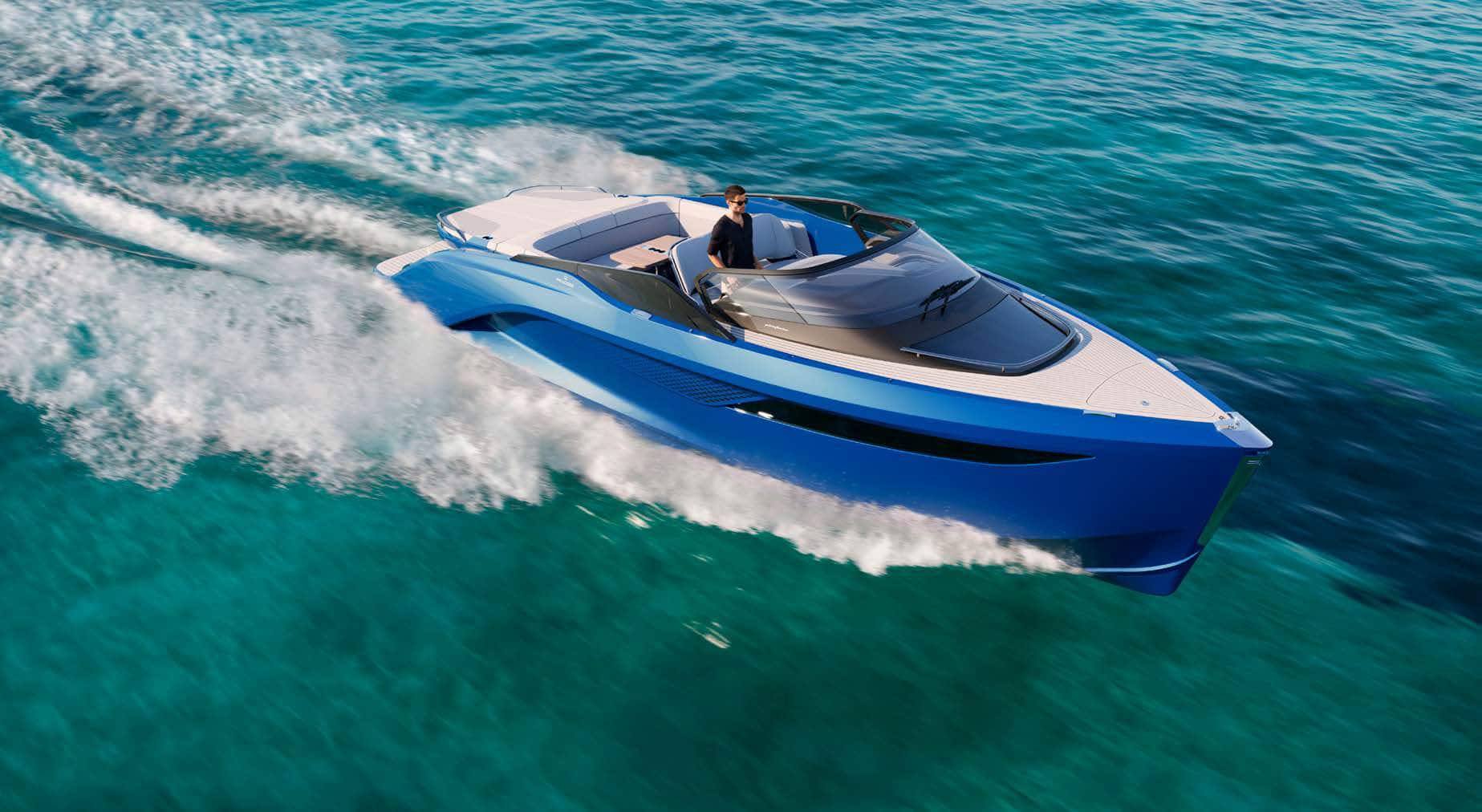 Princess R35 blue hull running