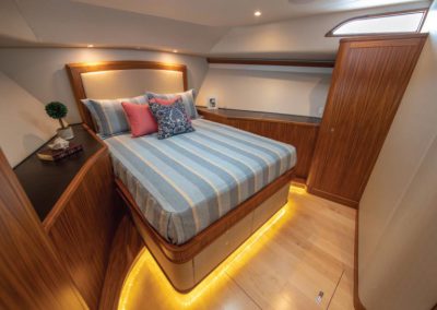 Privateer-Jarrett-Bay-Stateroom