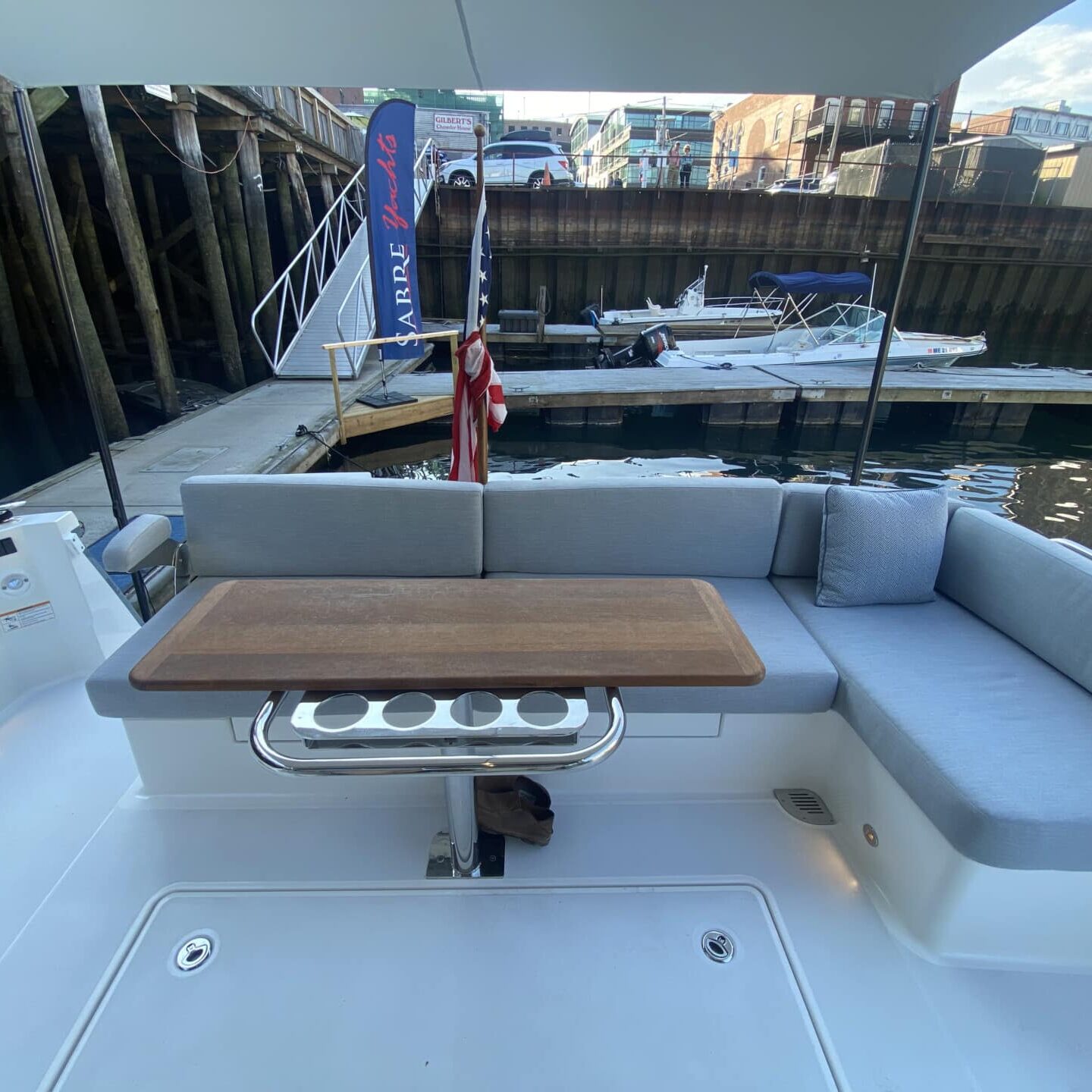 Sabre 43 Aft Deck